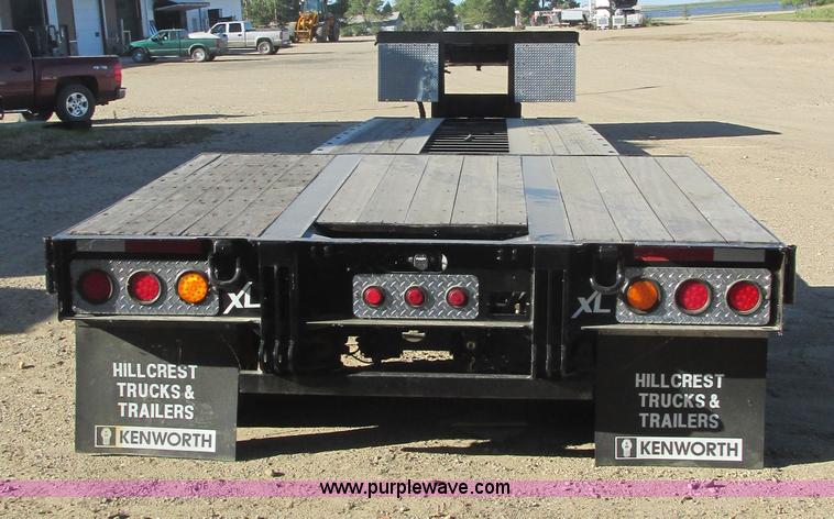 image for item I6130 2007 XL Specialized XL80 lowboy trailer