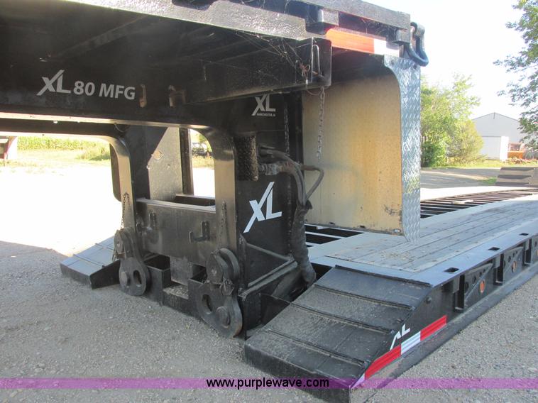 image for item I6130 2007 XL Specialized XL80 lowboy trailer