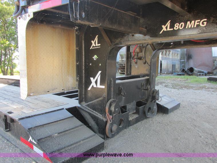 image for item I6130 2007 XL Specialized XL80 lowboy trailer