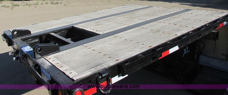 image for item I6130 2007 XL Specialized XL80 lowboy trailer