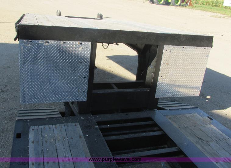 image for item I6130 2007 XL Specialized XL80 lowboy trailer