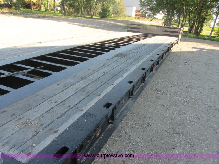 image for item I6130 2007 XL Specialized XL80 lowboy trailer
