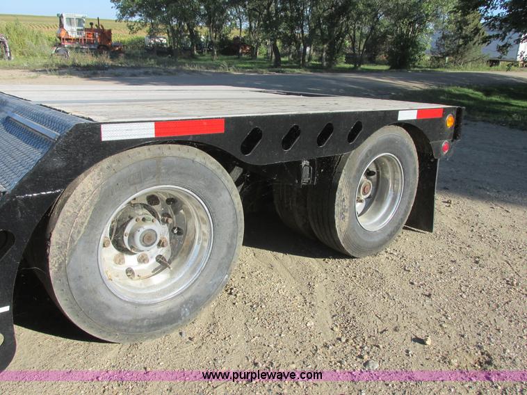 image for item I6130 2007 XL Specialized XL80 lowboy trailer