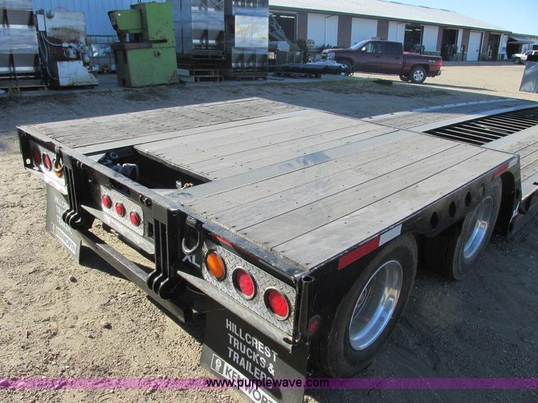 image for item I6130 2007 XL Specialized XL80 lowboy trailer