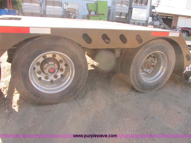 image for item I6130 2007 XL Specialized XL80 lowboy trailer