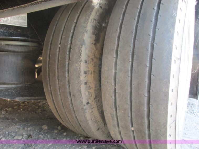 image for item I6130 2007 XL Specialized XL80 lowboy trailer