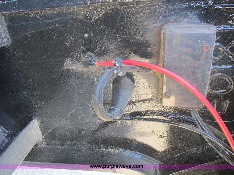 image for item I6130 2007 XL Specialized XL80 lowboy trailer