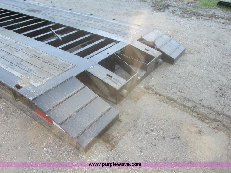 image for item I6130 2007 XL Specialized XL80 lowboy trailer