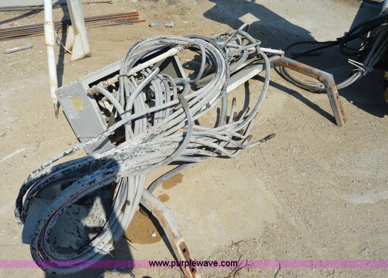 image for item I6479 Theam auxiliary concrete conveyor