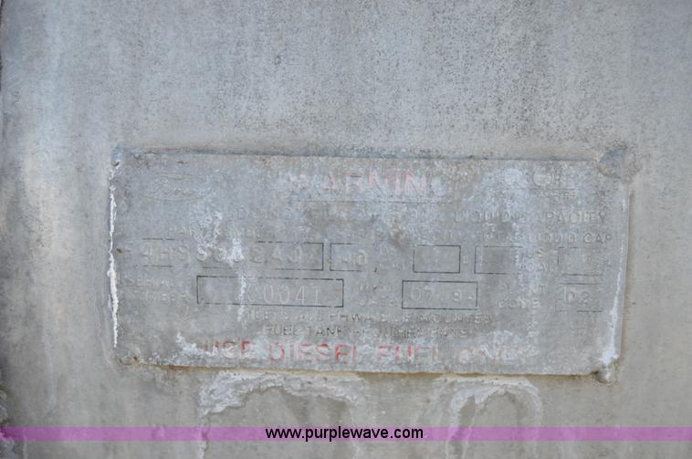 image for item I6481 1995 Ford LT9000 mixer truck