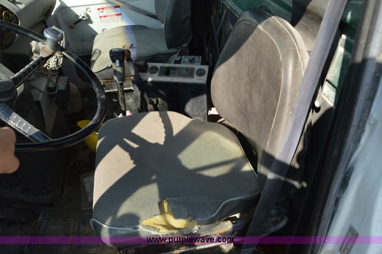 image for item I6481 1995 Ford LT9000 mixer truck