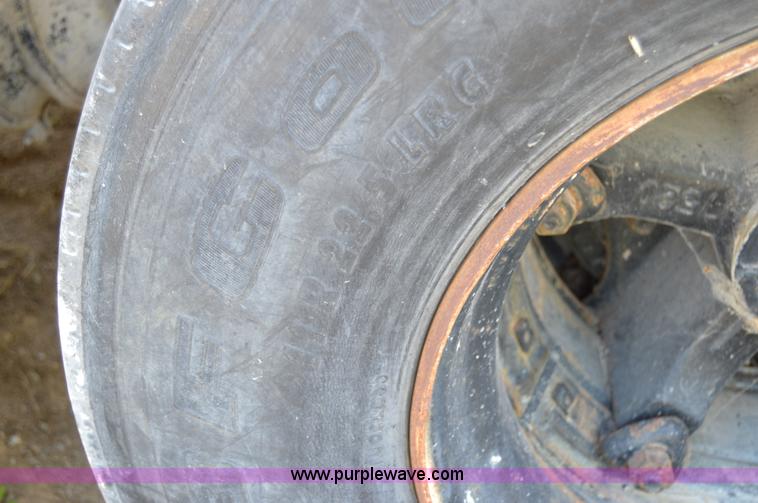 image for item I6483 1994 International 1840 mixer truck