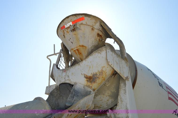 image for item I6484 1994 Ford LT9000 mixer truck