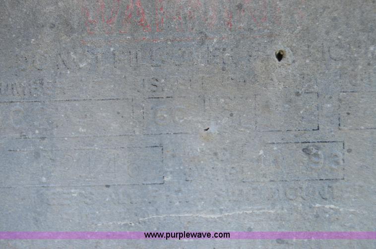 image for item I6484 1994 Ford LT9000 mixer truck