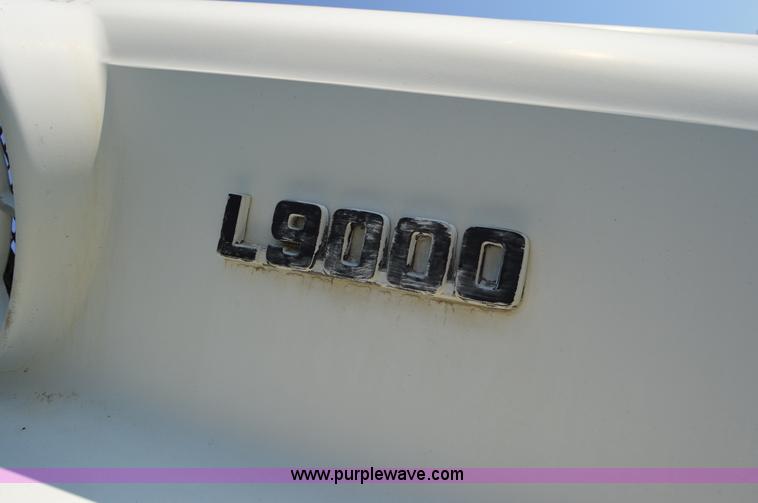 image for item I6484 1994 Ford LT9000 mixer truck