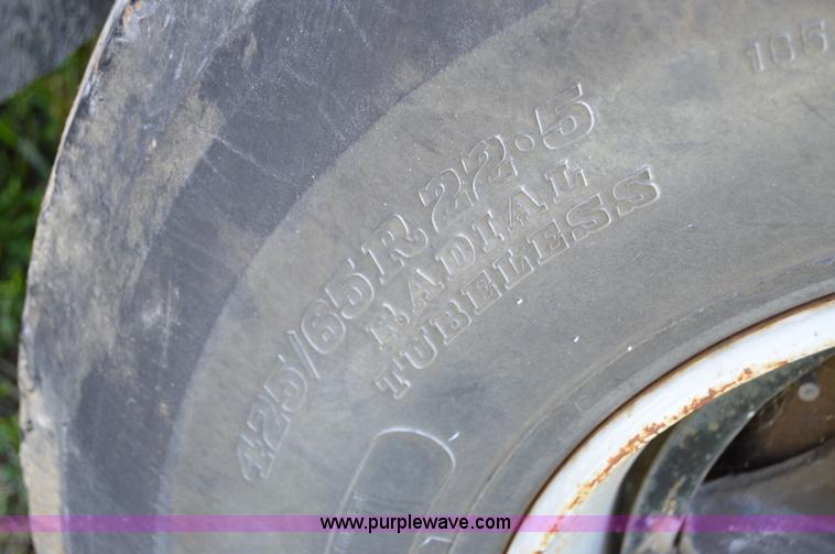 image for item I6485 1994 International 1840 mixer truck