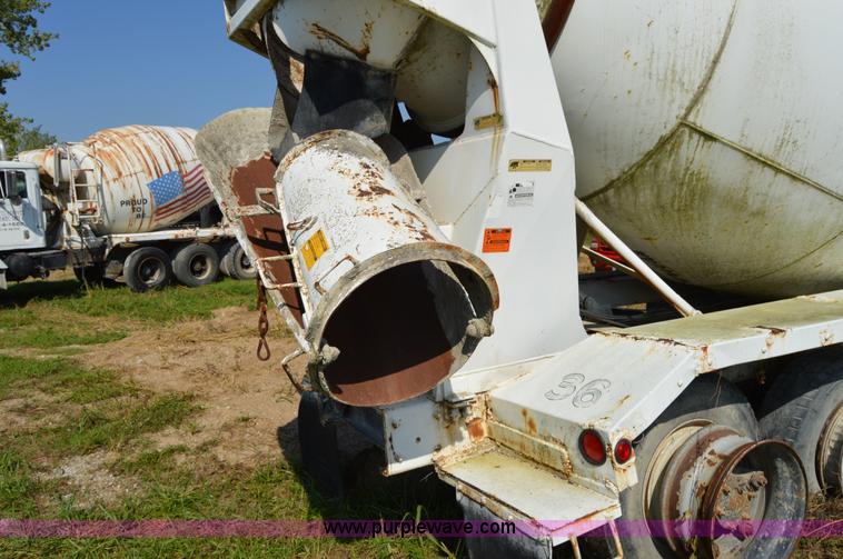 image for item I6486 1987 Mack DM685S mixer truck