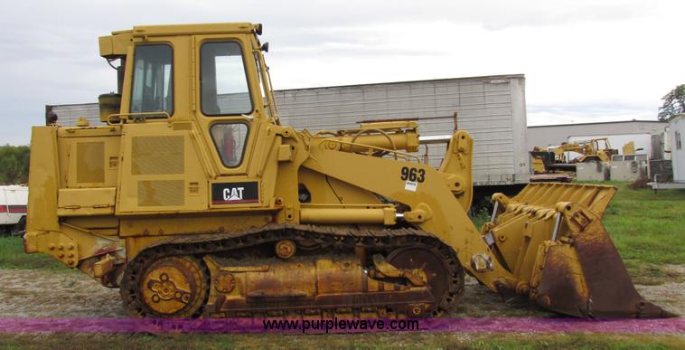 image for item I8920 1994 Caterpillar 963 track loader