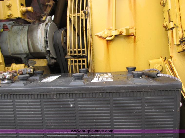 image for item I8920 1994 Caterpillar 963 track loader