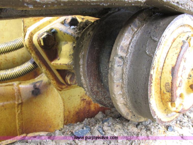 image for item I8920 1994 Caterpillar 963 track loader