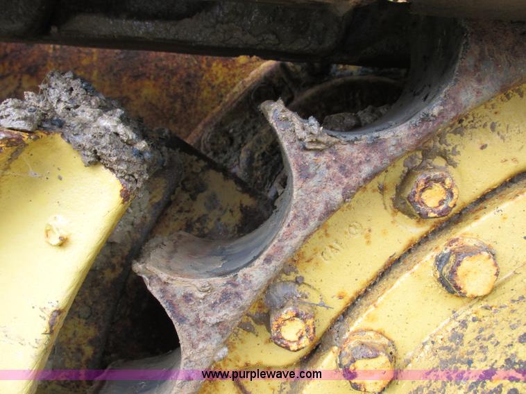image for item I8920 1994 Caterpillar 963 track loader