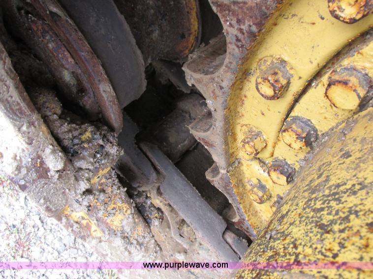 image for item I8920 1994 Caterpillar 963 track loader