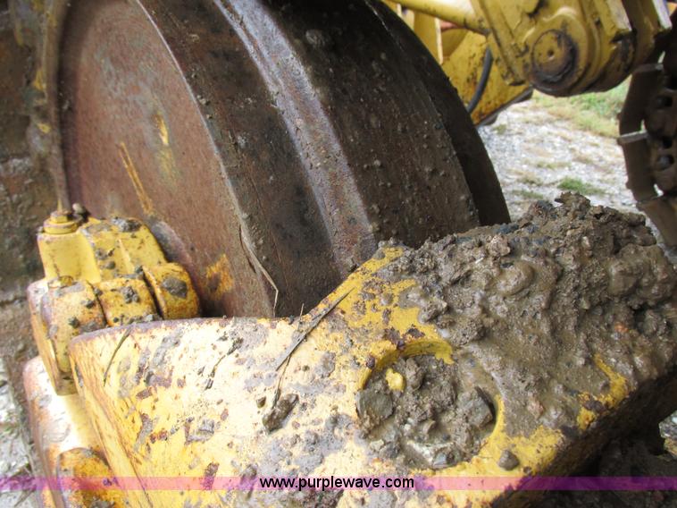 image for item I8920 1994 Caterpillar 963 track loader