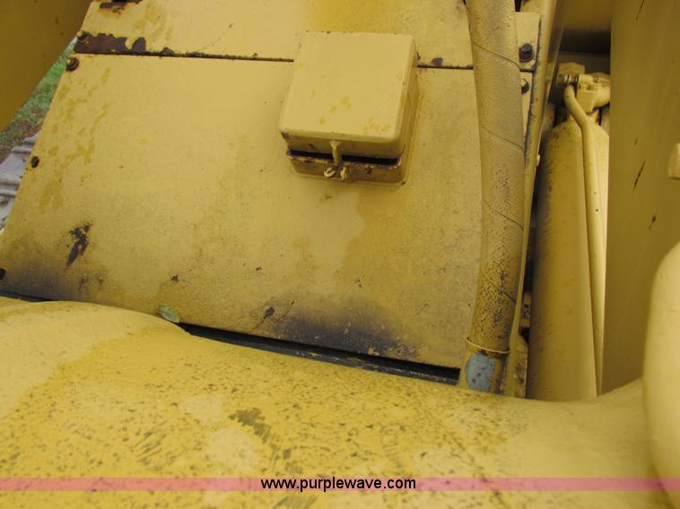 image for item I8920 1994 Caterpillar 963 track loader
