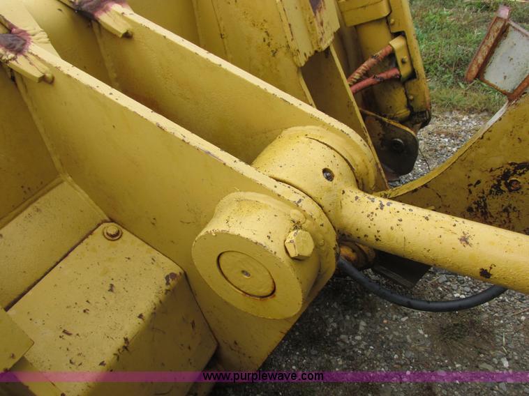 image for item I8920 1994 Caterpillar 963 track loader