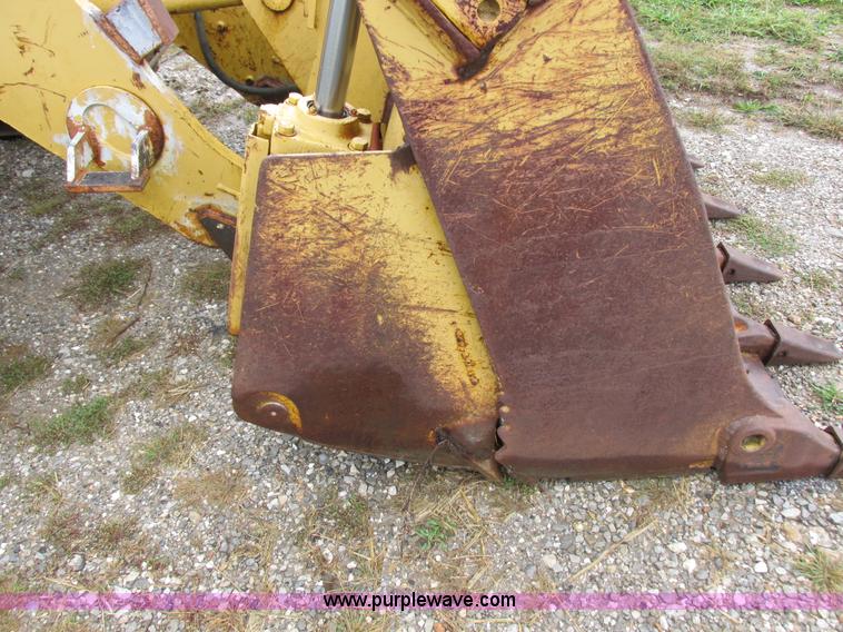 image for item I8920 1994 Caterpillar 963 track loader