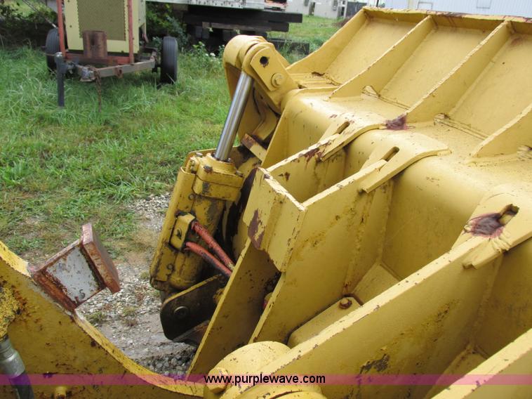 image for item I8920 1994 Caterpillar 963 track loader