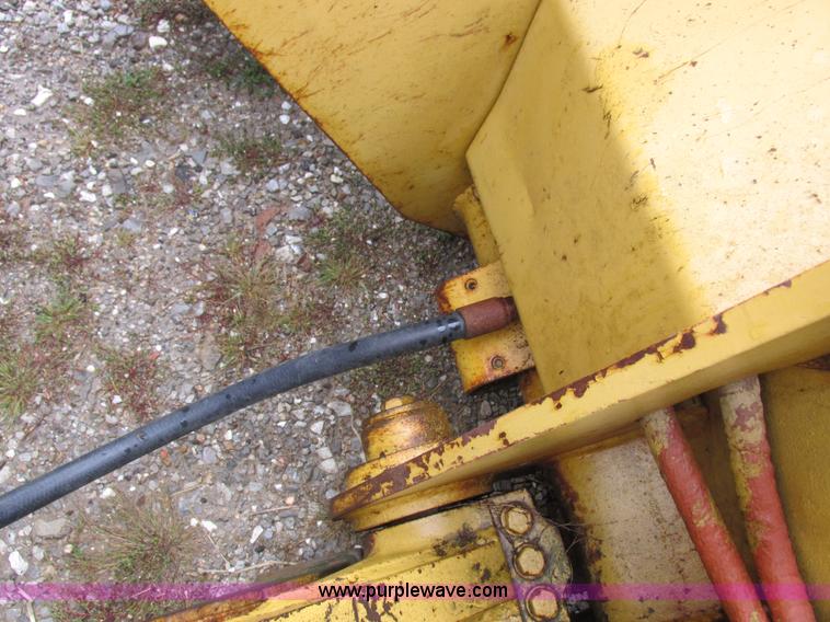 image for item I8920 1994 Caterpillar 963 track loader