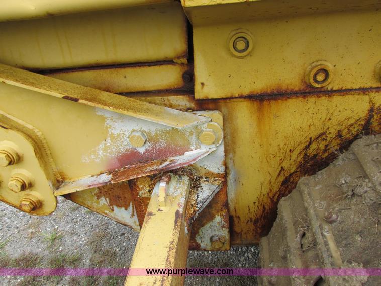 image for item I8920 1994 Caterpillar 963 track loader