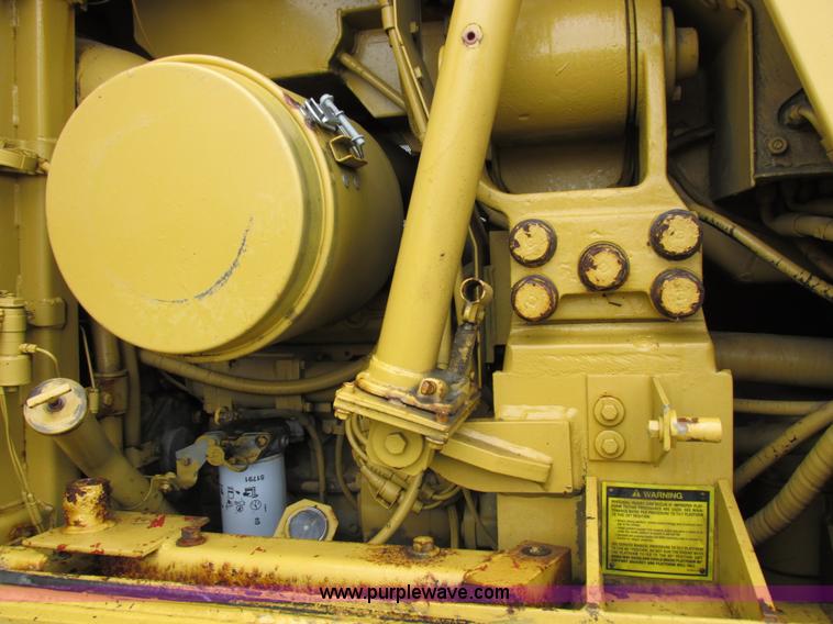 image for item I8920 1994 Caterpillar 963 track loader