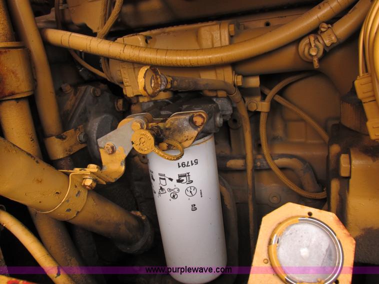 image for item I8920 1994 Caterpillar 963 track loader