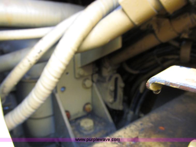 image for item I8920 1994 Caterpillar 963 track loader