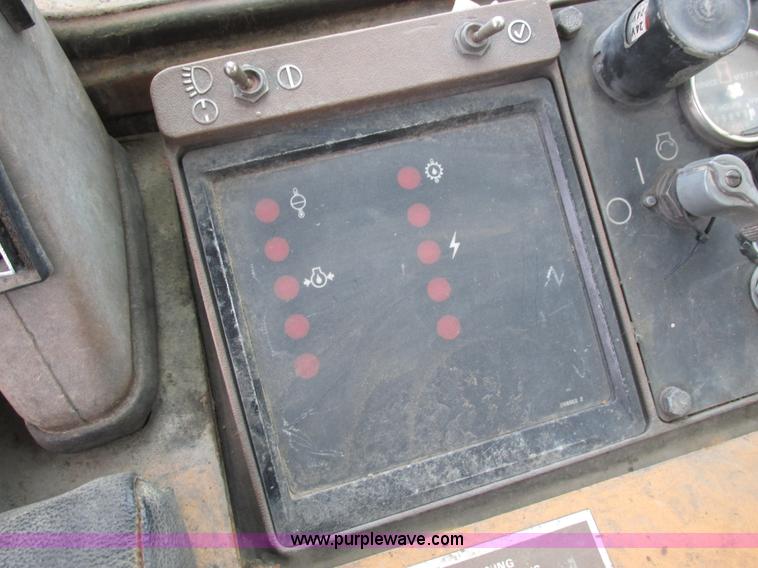 image for item I8920 1994 Caterpillar 963 track loader