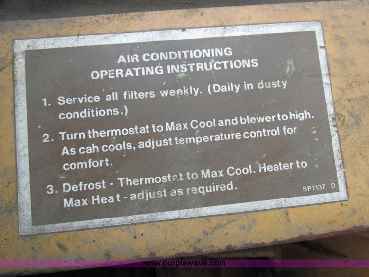 image for item I8920 1994 Caterpillar 963 track loader