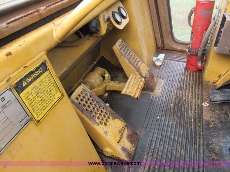 image for item I8920 1994 Caterpillar 963 track loader