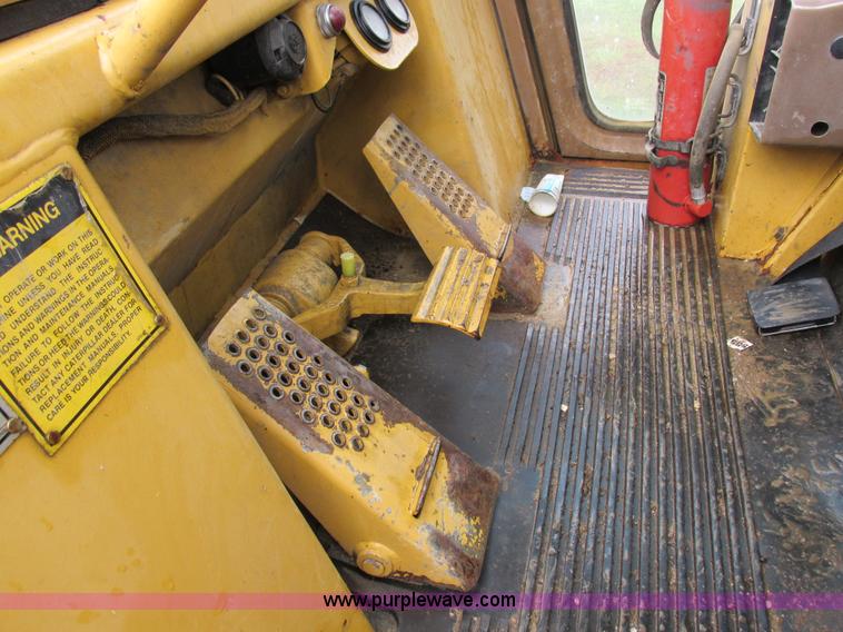 image for item I8920 1994 Caterpillar 963 track loader