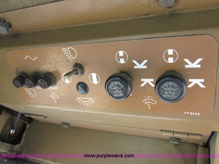 image for item I8920 1994 Caterpillar 963 track loader