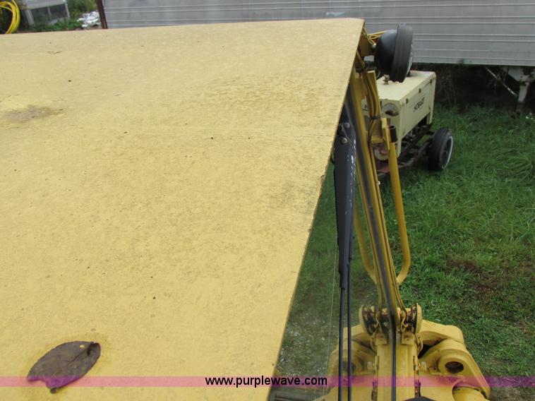 image for item I8920 1994 Caterpillar 963 track loader