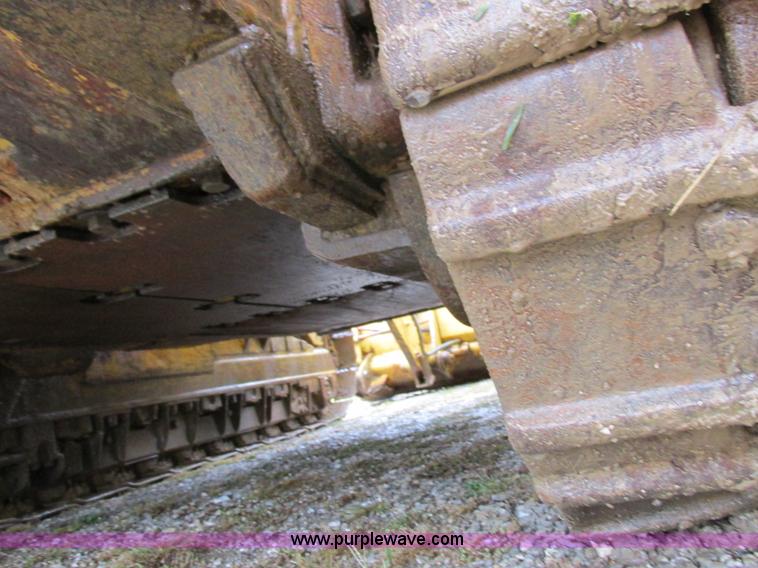 image for item I8920 1994 Caterpillar 963 track loader