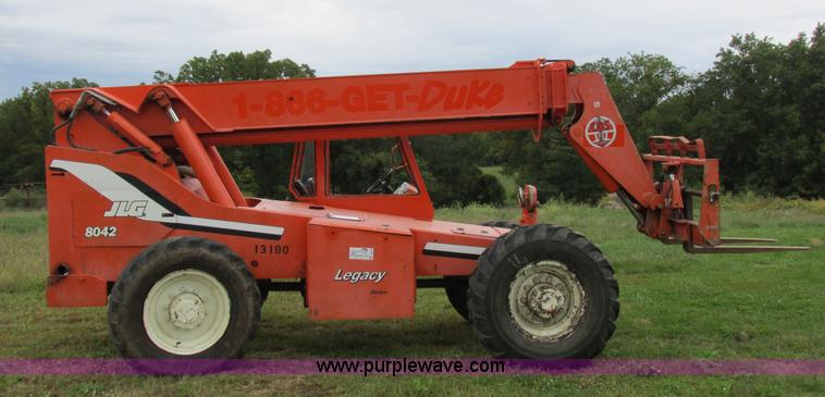 image for item I8942 2000 SkyTrak 8042 telehandler