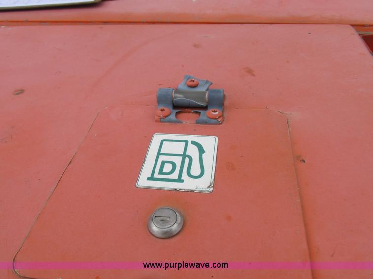 image for item I8942 2000 SkyTrak 8042 telehandler