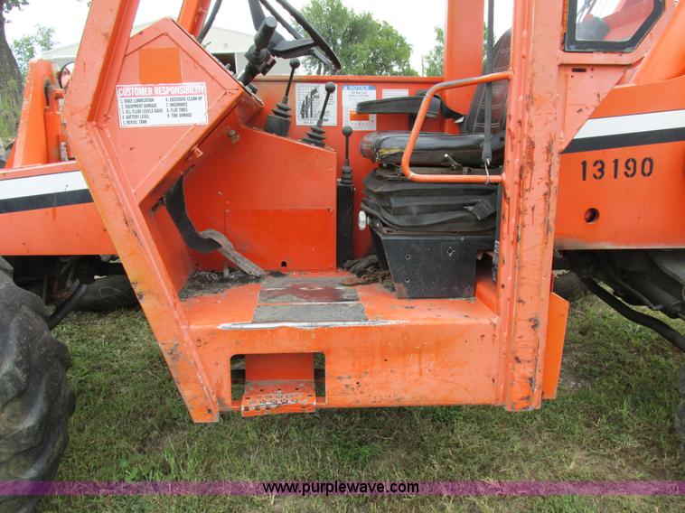 image for item I8942 2000 SkyTrak 8042 telehandler