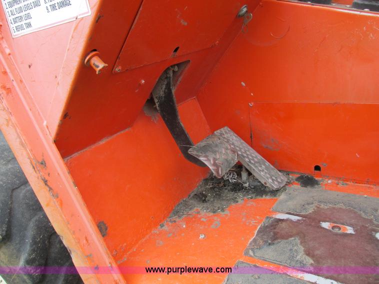 image for item I8942 2000 SkyTrak 8042 telehandler