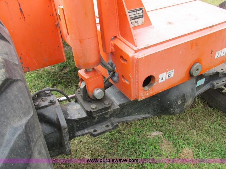 image for item I8942 2000 SkyTrak 8042 telehandler