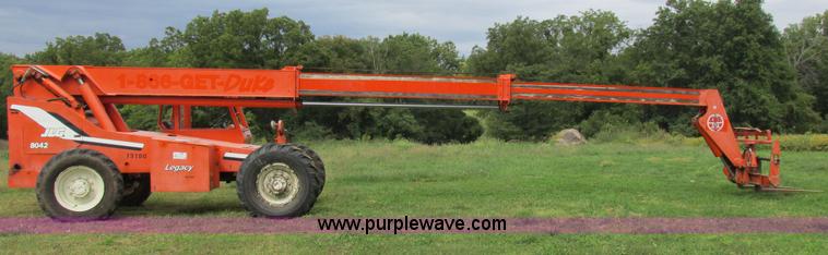 image for item I8942 2000 SkyTrak 8042 telehandler