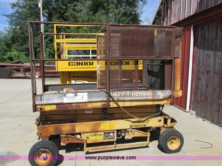 image for item I8943 Heff-T-Herman 220 TM11 scissor lift